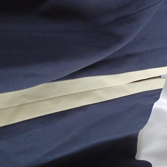 Vintage Jacqueline Ferrar Sheath Dress. Navy with Cream trim, lined - Picture 3 of 8